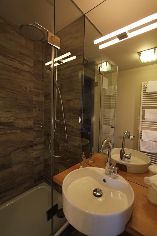 Hotellerie&Spa "Einfach Schoen" Dresden Room photo
